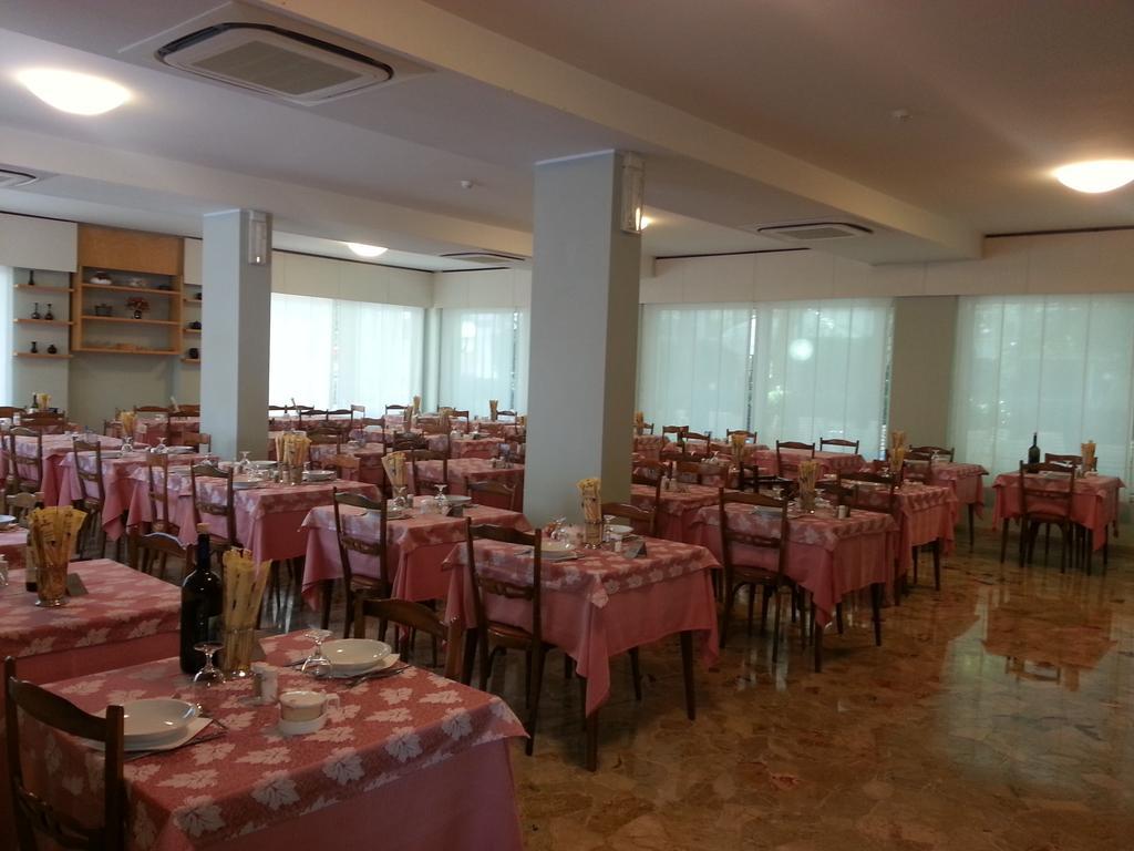Hotel Irene Ριτσόνε Εξωτερικό φωτογραφία